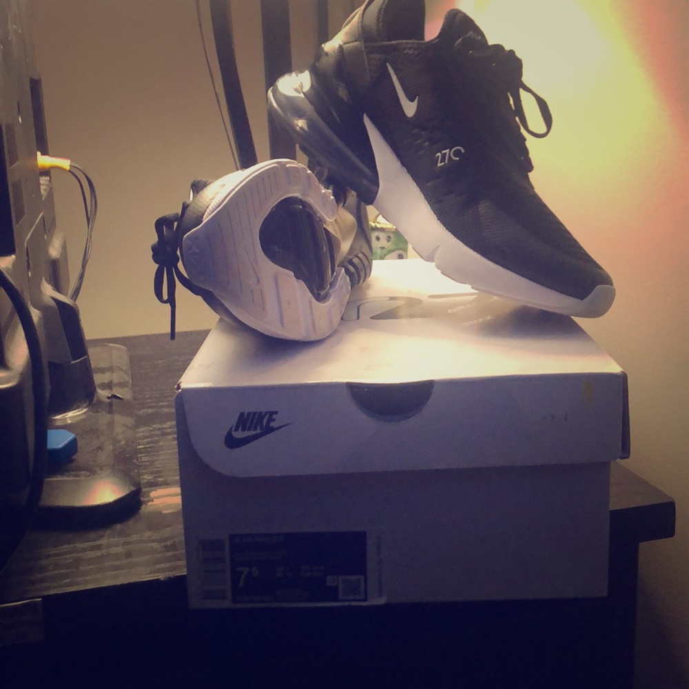 W Air Max 270